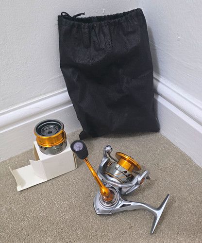 Spinning fishing reel - spinning,