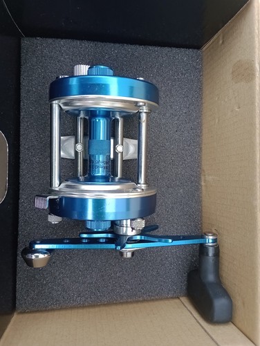 Akios multiplier fishing reel - multiplier,